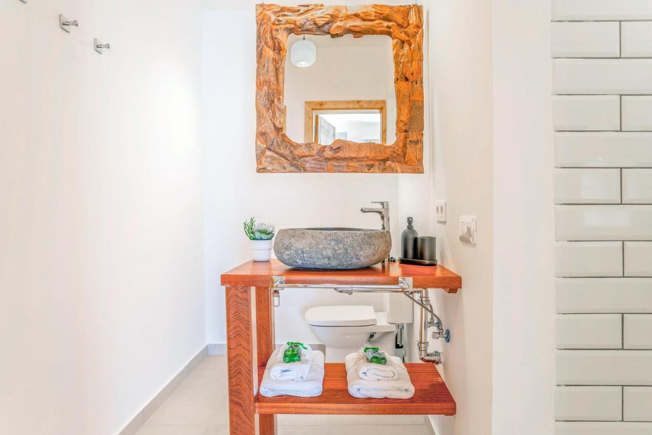 Boutique Beach Villa By Lanzarote Retreats - Private Pool - 1 Min Walk To Sea Pool 查德尔帕罗奥 外观 照片